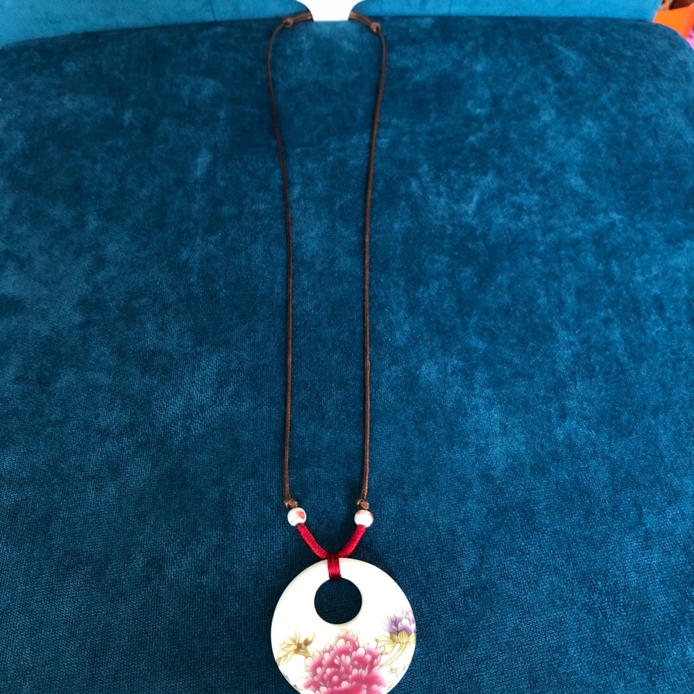 Flower Rope Necklace ๐ธ - Picture 7 of 8